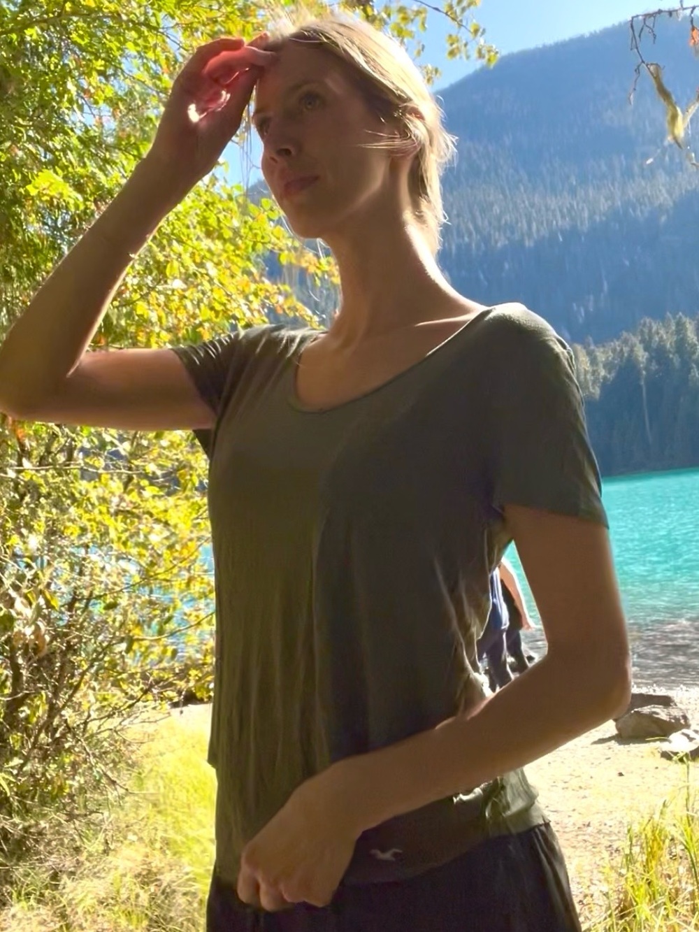 Olive Green Women's Scoop Neck Tee